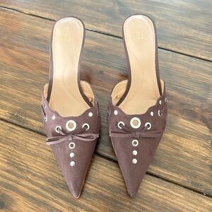 Time and Tru Dark Brown Pointed Toe Grommet Bow Mules